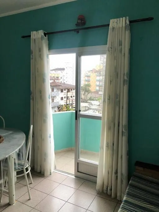 Apartamento em Itaguá - ótima localização-1